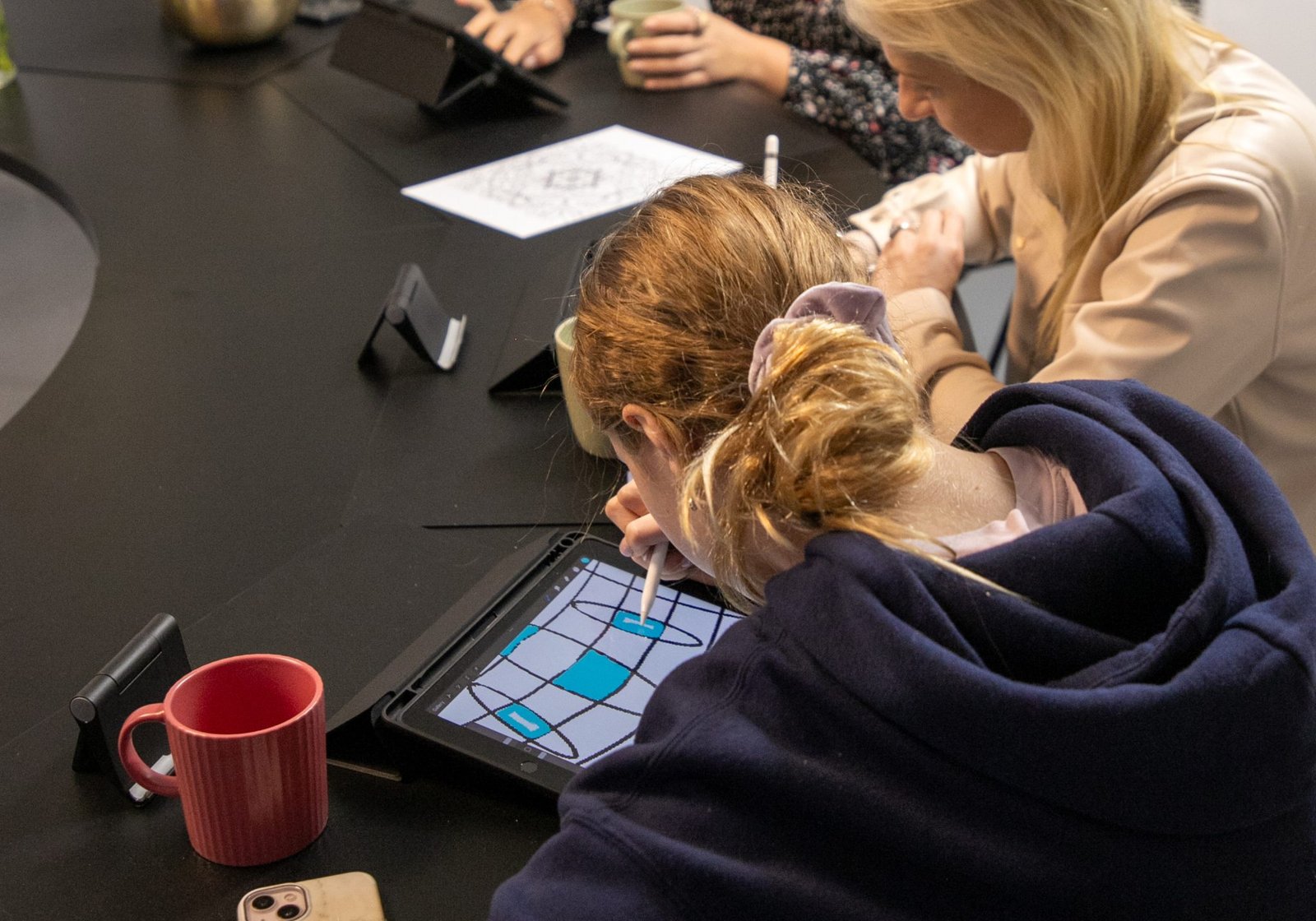 eskizine vizualizacija interjero dizaino eskizas su prabangia atmosfera, nupiesta ranka procreate programoje